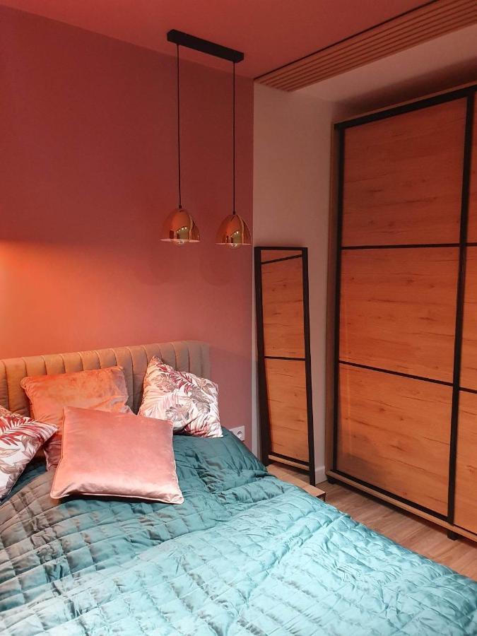Apartament 3 Pokojowy Lub Pokoj W Mieszkaniu W Nowym Bloku Varsovia Exterior foto