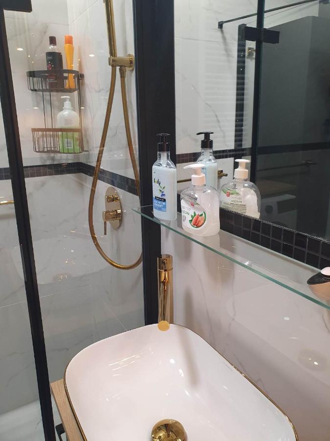 Apartament 3 Pokojowy Lub Pokoj W Mieszkaniu W Nowym Bloku Varsovia Exterior foto